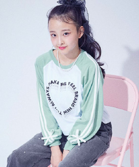 【chum】えらべる プリントアソート クロップド丈 長袖Tシャツ